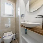 Duplex Center- *