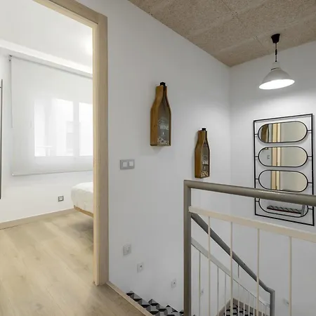 Duplex Center- *