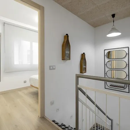 Duplex Center- *